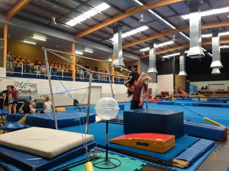 10yo rolling over the bar in his level 1 gymnastics badge test