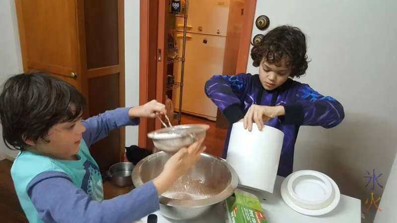 boys-doing-brownie-dry-ingredients