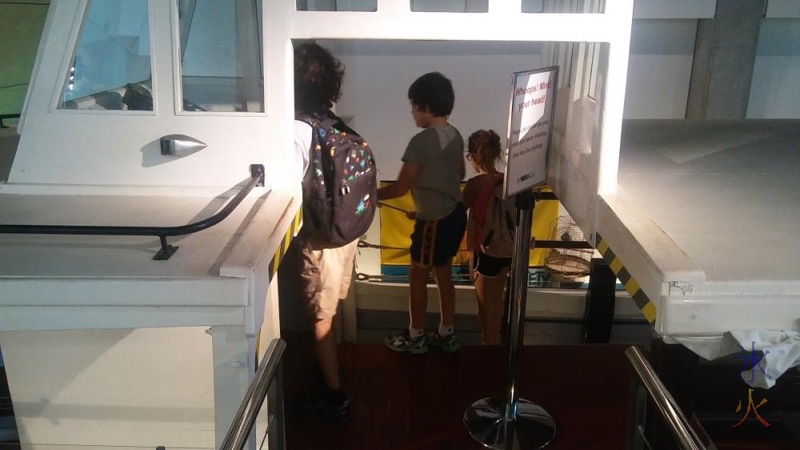kids-boat-display-maritime-museum