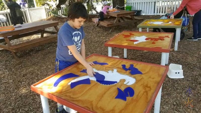 9yo-doing-dinosaur-puzzle-perth-zoo