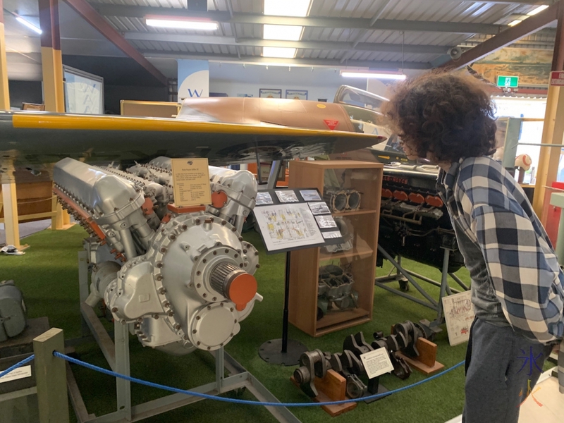 16yo looking at yet another plane engine, Aviation Heritage Museum, Bull Creek, Western Australia