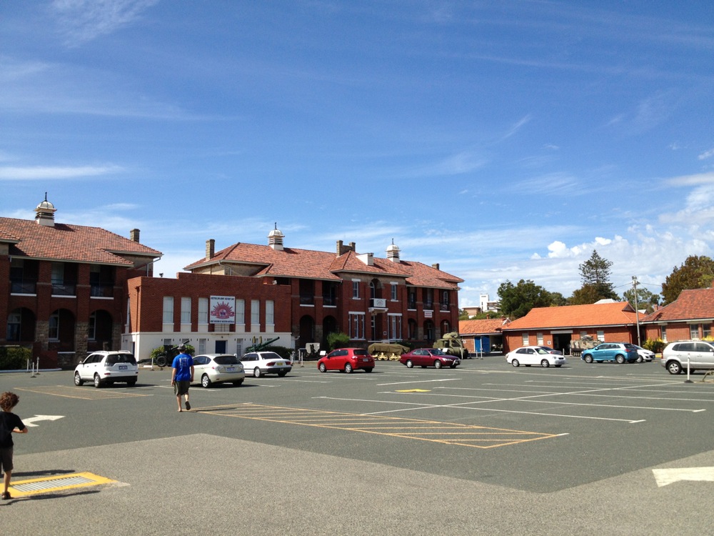 Carpark and entrance of the Army Museum