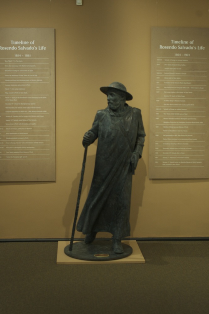 Bronze statue of Rosendo Salvado